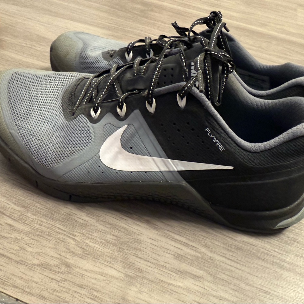 Nike Metcon 2 Woman’s  Black and Gray Training Shoes